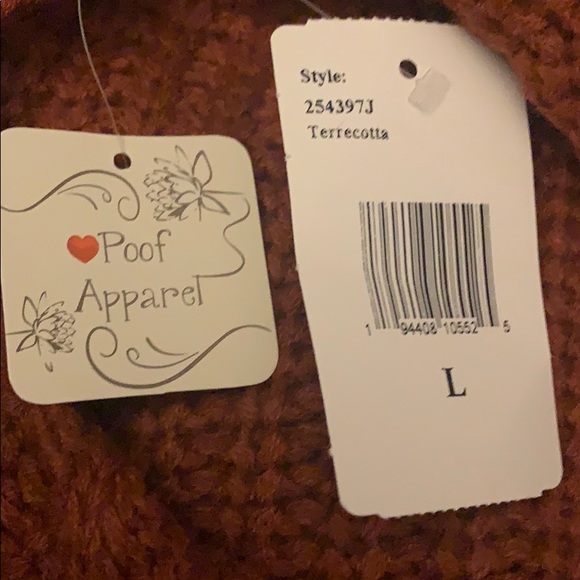 New - Women’s V-Neck Sweater - Picture 3 of 3